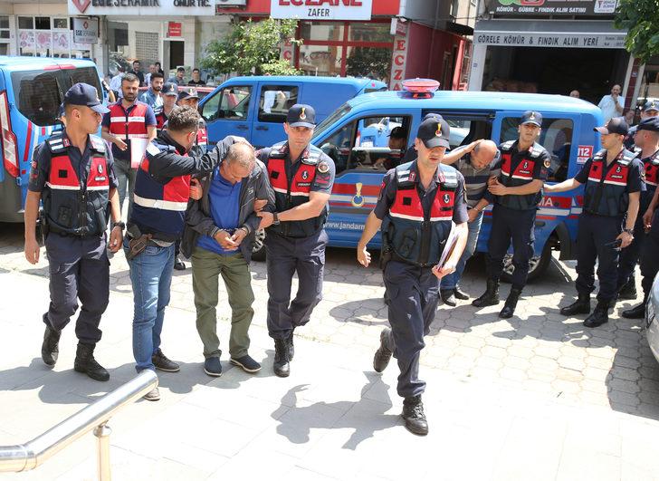 GÜNCELLEME 2 - Giresun'da yol kenarında cesedi bulunan kadının öldürüldüğü belirlendi G2