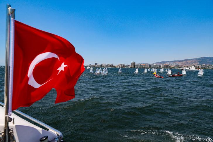 İzmir'de "Ege Sahil Güvenlik 40. Yıl Yelken Yarışları" başladı G3