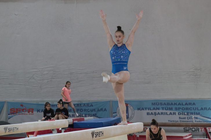 Artistik Cimnastik Kadın Milli Takımı'nın Bolu kampı sona erdi G2