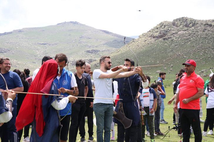 Niğde'de 1700 yetim piknikte buluştu G2