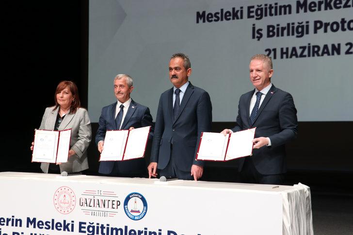 Milli Eğitim Bakanı Özer, mesleki öğrenci sayısını açıkladı: G5