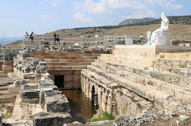 Pamukkale Hierapolis Antik Kenti'ndeki "Cehennem Kapısı" 1500 yıl sonra açıldı G2