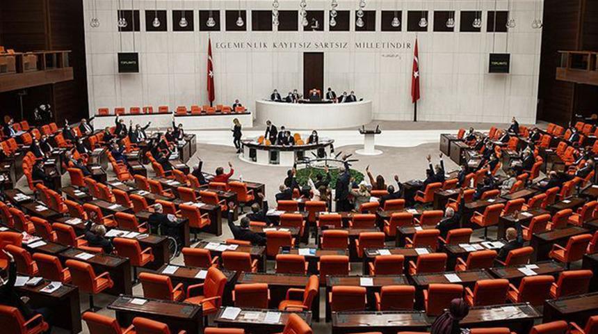 Son dakika: TSK unsurlarının Libya'da bulunmasına ilişkin tezkere Meclis'te kabul edildi