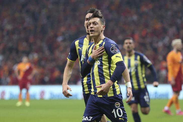 Son dakika: Mesut Özil'den Fenerbahçe için flaş açıklama! Ayrılıyor mu?
