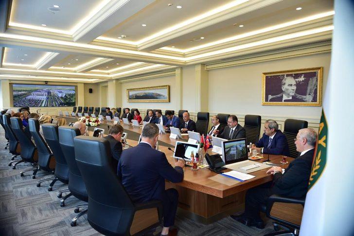 Yargıtay Başkanı Akarca, Bosna Hersek'ten gelen heyetle görüştü G1