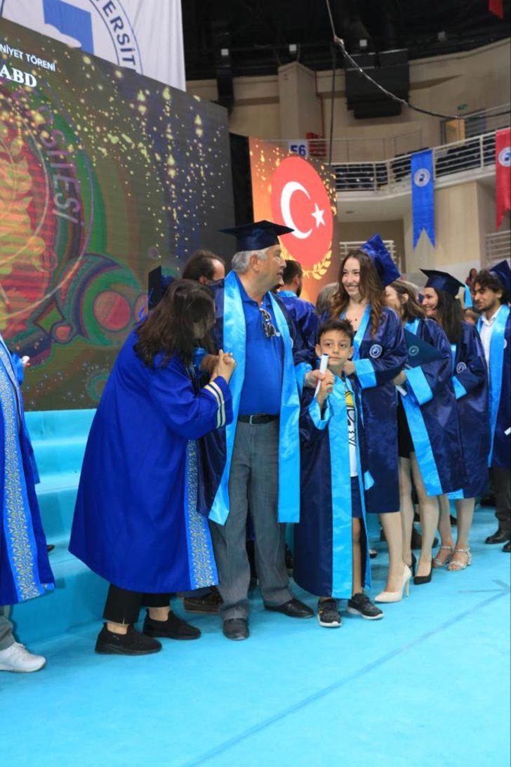 67 yaşında diploma heyecanı yaşadı G4