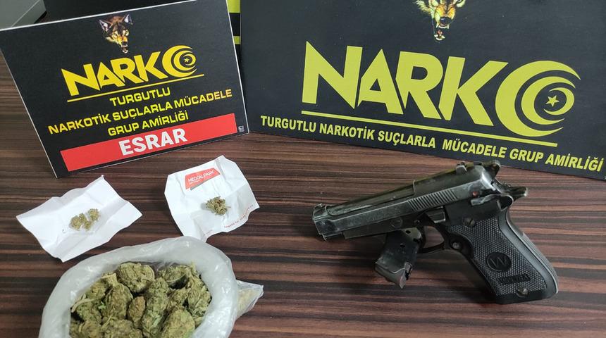 Manisa'da uyuşturucu ticareti yaptığı iddia edilen 1 kişi tutuklandı