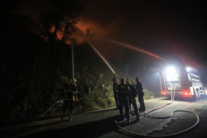 Marmaris'teki orman yangını devam ediyor G4
