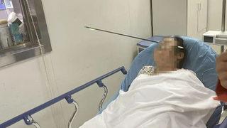 Gören dondu kaldı: Parkta yürürken okla vuruldu