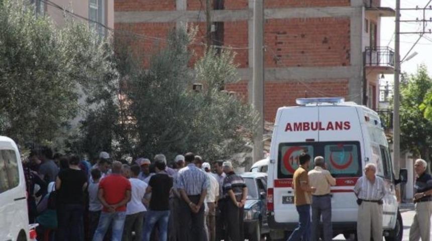 Evinin bahçesindeki çardakta intihar etti