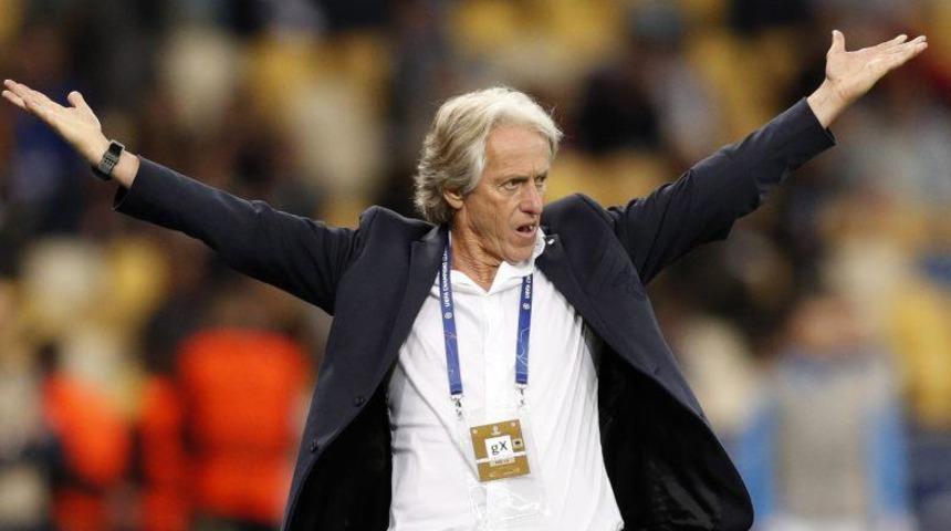 SON DAKİKA: Fenerbahçe'nin yıldızı Jorge Jesus'u şoke etti! 
