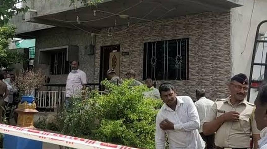 Hindistan'da kan donduran olay! Mali sorunlar yaşayan aileden geriye yalnızca 2 kedi kaldı