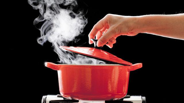 Bilinenin aksine bunları mutlaka pişirmelisiniz: Pişirdiğinizde daha da sağlıklı olan besinler