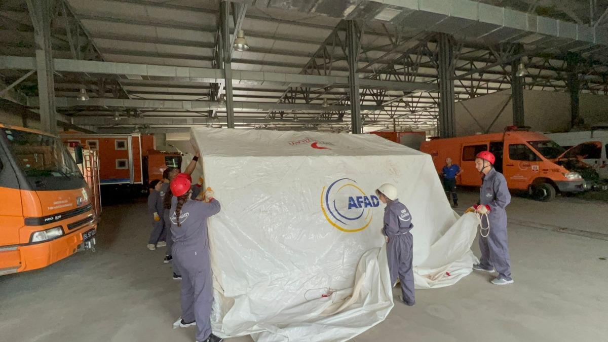 Afetlerde g&ouml;rev alacak uzman kadroları yetiştiriyorlar