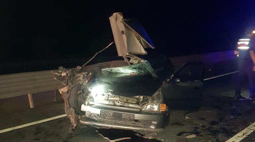 GÜNCELLEME - Mezuniyet törenine giden ailenin içinde bulunduğu aracın karıştığı kazada 1 kişi öldü