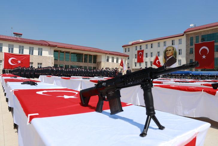 Adana'da polis adayları mezuniyet heyecanı yaşadı G4