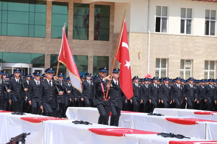 Adana'da polis adayları mezuniyet heyecanı yaşadı G5