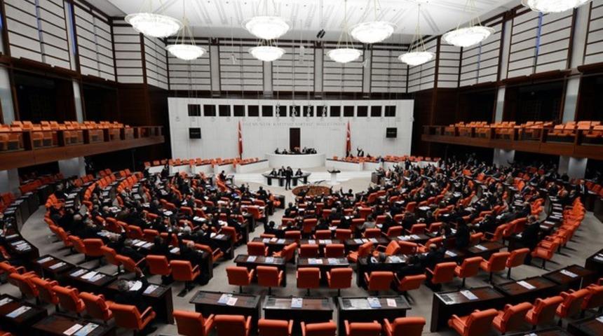 Meclis&rsquo;in a&ccedil;ılışına yeni oturma d&uuml;zeni damgasını vuracak