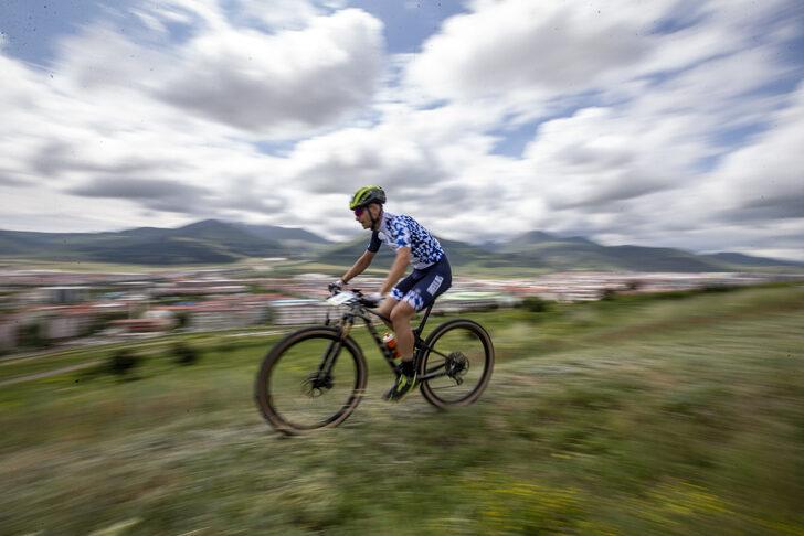 Dağ bisikleti sporcuları Erzurum'daki yarışlar öncesi ısınma sürüşü yaptı G4