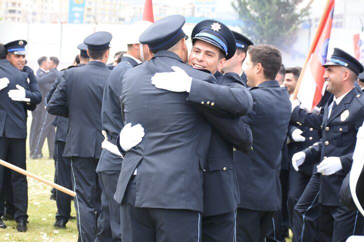 Malatya Polis Eğitim Merkezi'nde mezuniyet sevinci G5
