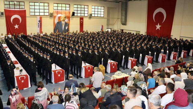 Rize ve Trabzon'da polis adayları mezuniyet heyecanı yaşadı