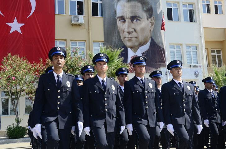 Aydın'da eğitimini tamamlayan 483 polis adayı yemin etti G3