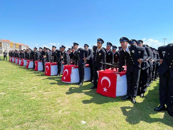Afyonkarahisar'da Polis Eğitim Merkezi'nde mezuniyet sevinci G2