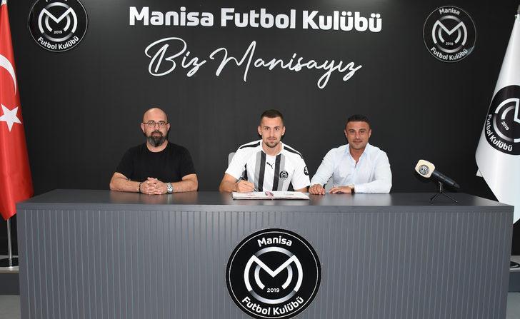 Manisa FK, orta saha oyuncusu Burak Altıparmak'ı transfer etti G1
