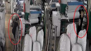 Yer: Bursa! Hırsız, çaldığı telefonun sahibi ile göz göze gelince...