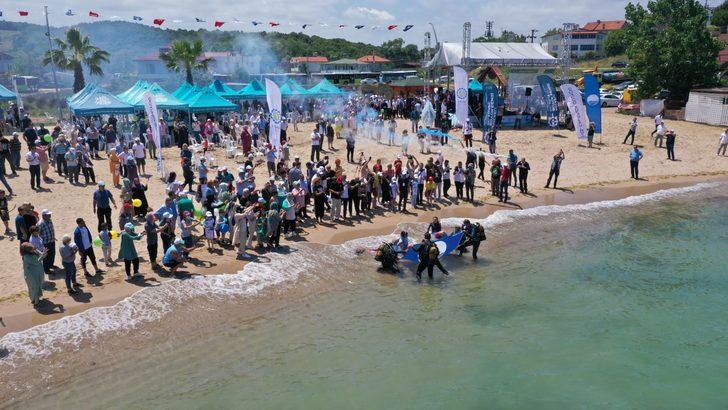 Kocaeli'de Seyrek Plajı'na mavi bayrak asıldı G1