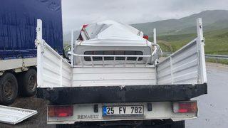 Erzurum'da tır ile pikabın çarpışması sonucu 2 kişi öldü