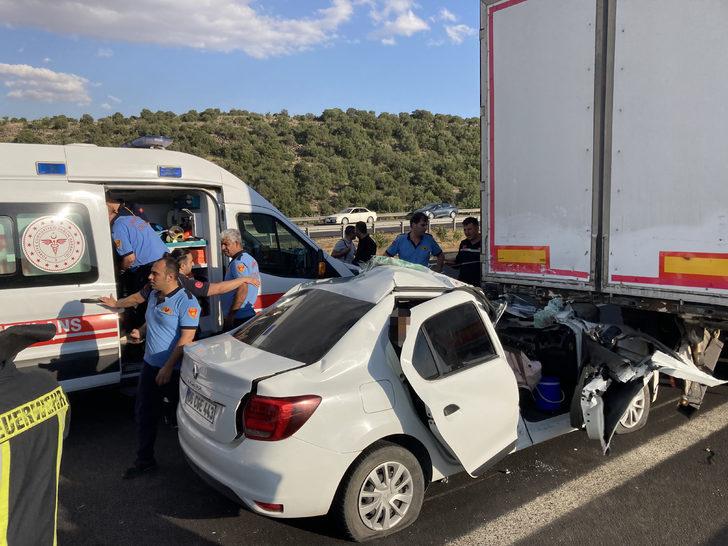 Gaziantep'te tırla otomobilin çarpıştığı kazada 1 kişi yaşamını yitirdi G5