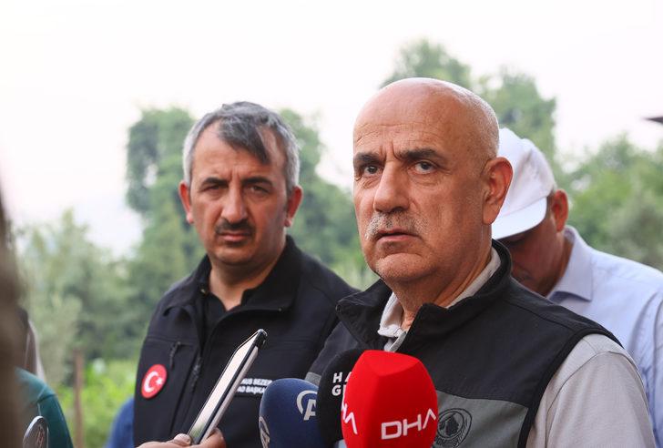 Tarım ve Orman Bakanı Vahit Kirişci, Marmaris'te orman yangını bölgesinde açıklama yaptı: G2