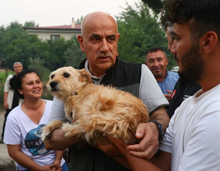 Tarım ve Orman Bakanı Vahit Kirişci, Marmaris'te orman yangını bölgesinde açıklama yaptı: G4