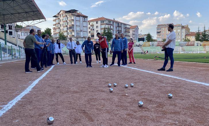 Kırşehir'de şehit ailelerine "bocce" eğitimi verildi G1