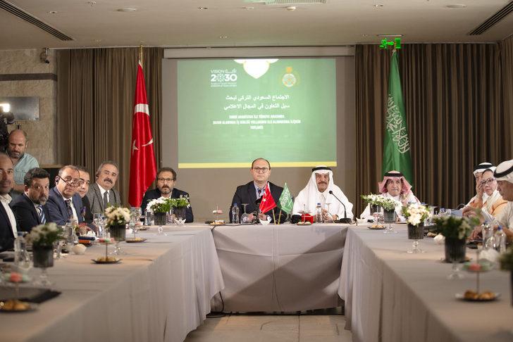 Türk ve Suudi Arabistanlı gazeteciler, Ankara'da bir araya geldi G1