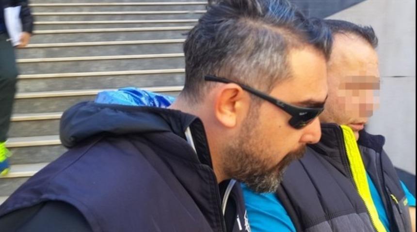 Başka bir su&ccedil;tan g&ouml;zaltına alınınca işlediği cinayeti itiraf etti