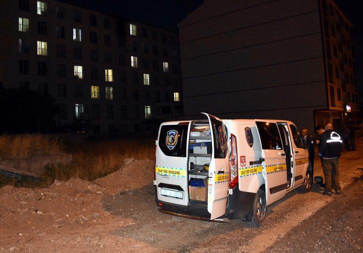 Kırıkkale'de çıkan yangında pencereden atlayan bir kişi ağır yaralandı G4