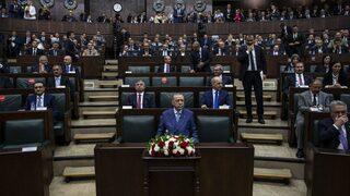 Asgari ücrete ek zam, öğrenci affı, EYT ve 3600 ek gösterge erken seçim işareti mi?