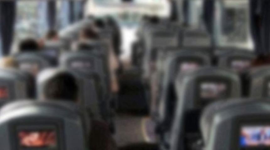 Gen&ccedil; kızdan yolcu otob&uuml;s&uuml;nde taciz iddiası