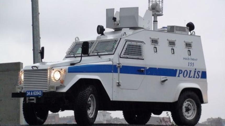 Polis aracına roketatarlı saldırı: 1 polis yaralandı