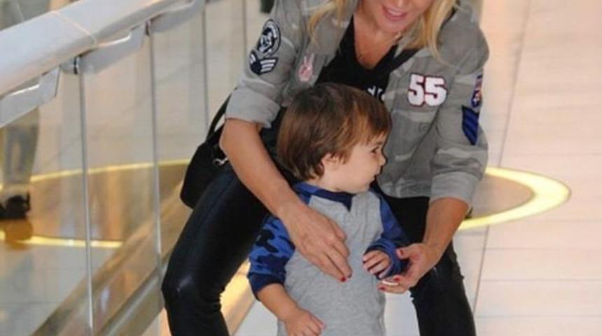 Ece Erken Canlı Yayında Gözyaşlarına Boğuldu Oğlu Eylem Hakkında Neler Söyledi?