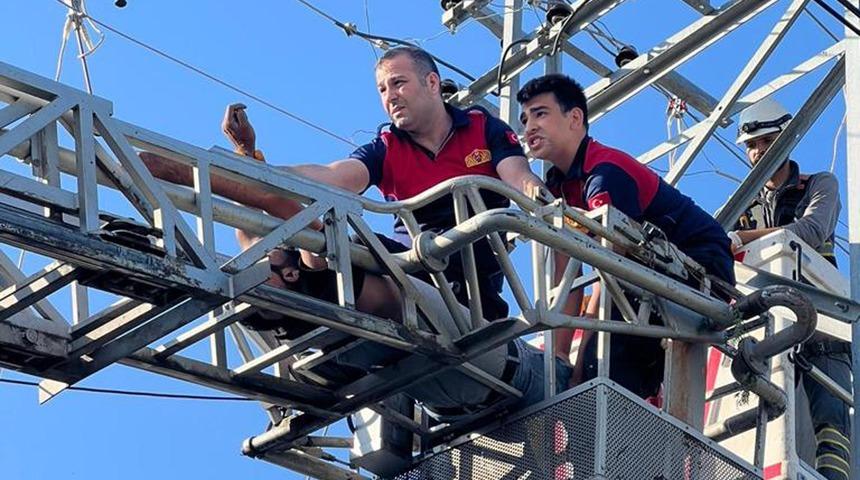 Elektrik direğinde korkunç son! Akıma kapılarak can verdi