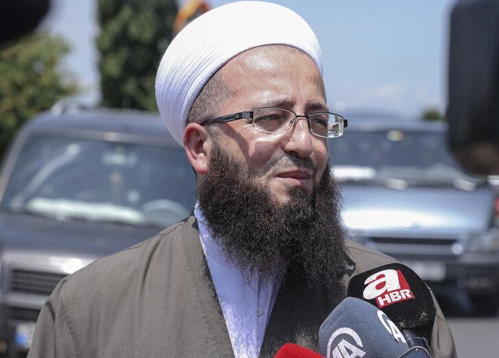 Mahmut Ustaosmanoğlu'nun evinin önündeki taziye ziyaretleri sürüyor G3