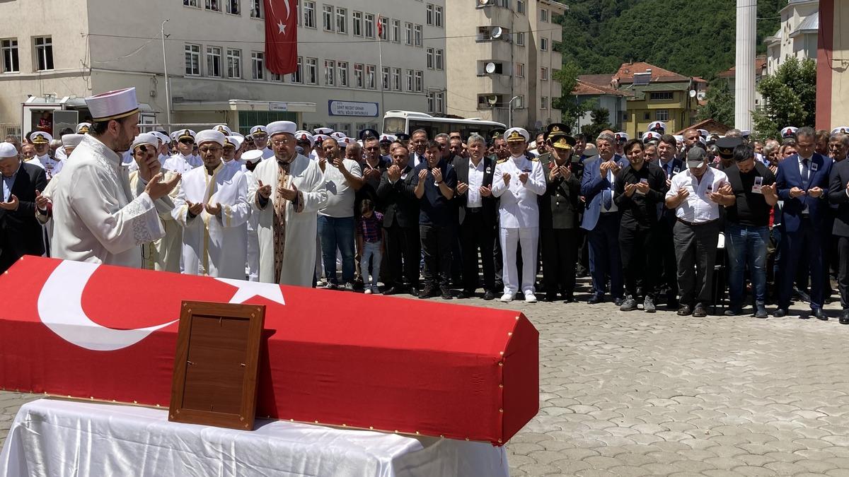Şehit Top&ccedil;u Uzman &Ccedil;avuş &Ouml;zkaya, son yolculuğuna uğurlandı