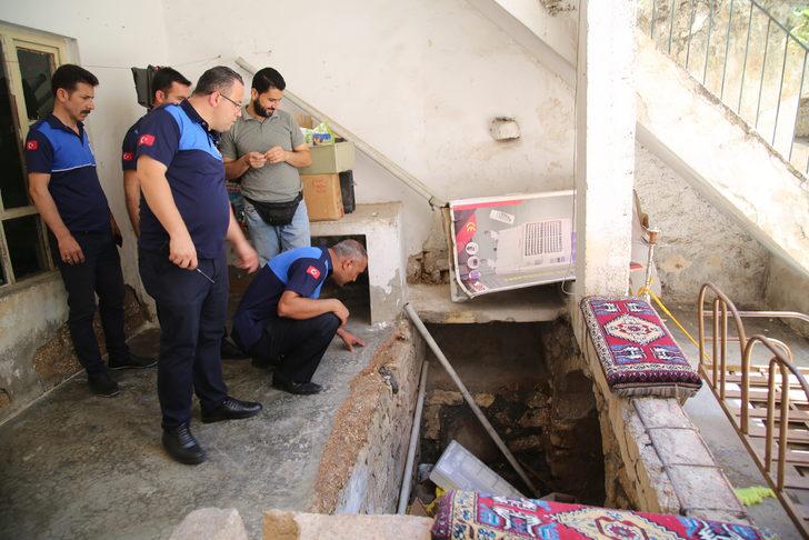 Şanlıurfa'da göçük meydana gelen sokaktaki 14 ev tahliye edilecek G1