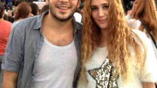 Oğuzhan Koç'un eski sevgilisi Zeynep Koçak'tan derin göğüs dekolteli semt oturuşu pozu! Sizden öğrenecek değiliz