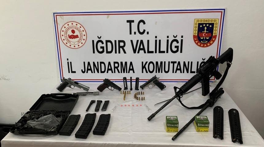 Iğdır'da silah kaçakçılığı operasyonunda 2 kişi yakalandı