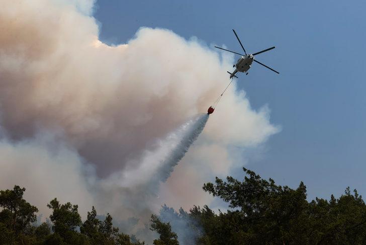 Muğla Valisi Tavlı yangın bölgesinde çalışan yer ekiplerini ziyaret etti G3