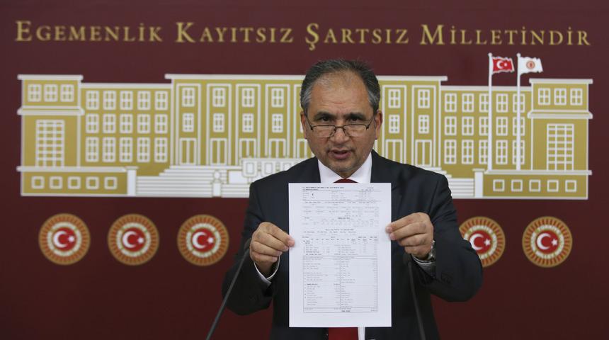 AK Parti'li G&uuml;neş, CHP'li Kasap'ın "25 bin lira alan aile hekimi yok" iddiasına bordroyla yanıt verdi